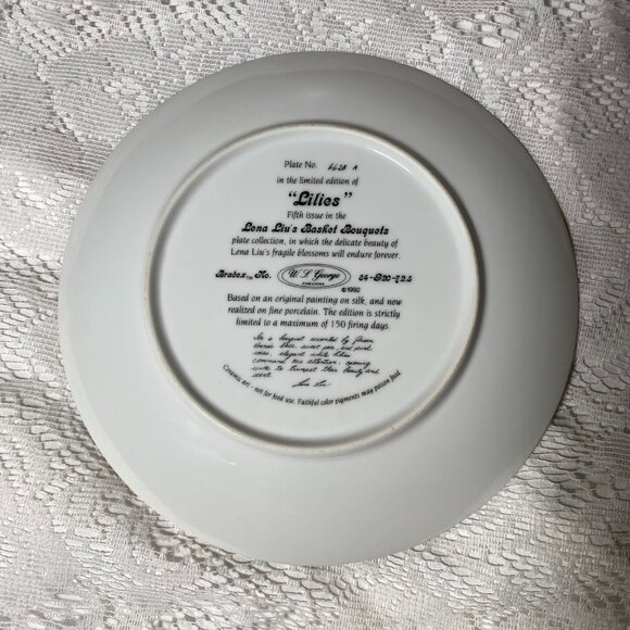 Lena Liu’s “Basket Bouquets” Plate by WS GEORGE - Flower Basket Scenes - Picture 11 of 12